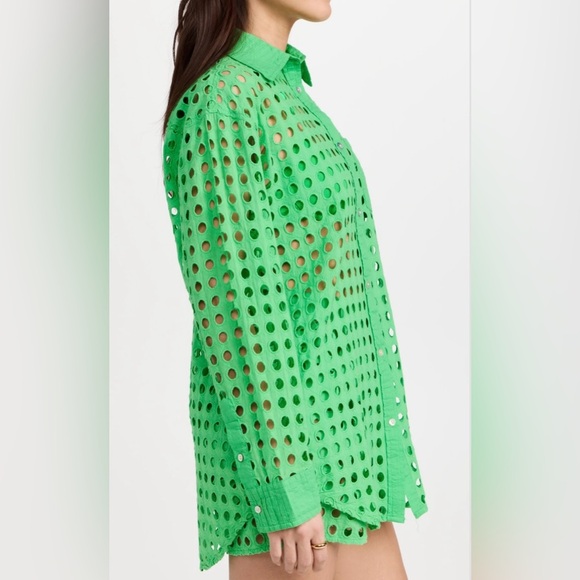 NWOT Solid & Striped
The Oxford Tunic - Picture 9 of 10